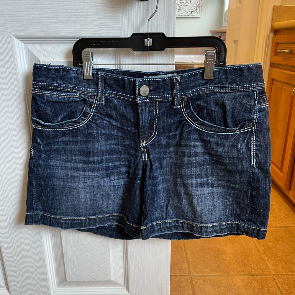 [5/$25 THIS WEEKEND ONLY] 
Maurices Dark Blue Jean Shorts